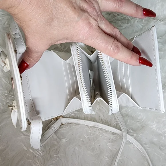 White Kitty Cat Crossbody Wallet Purse - Picture 5 of 6